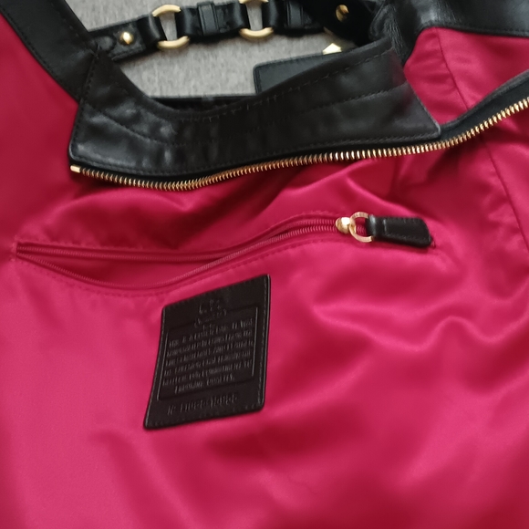 Coach Black Leather Shoulder Bag - Picture 7 of 12